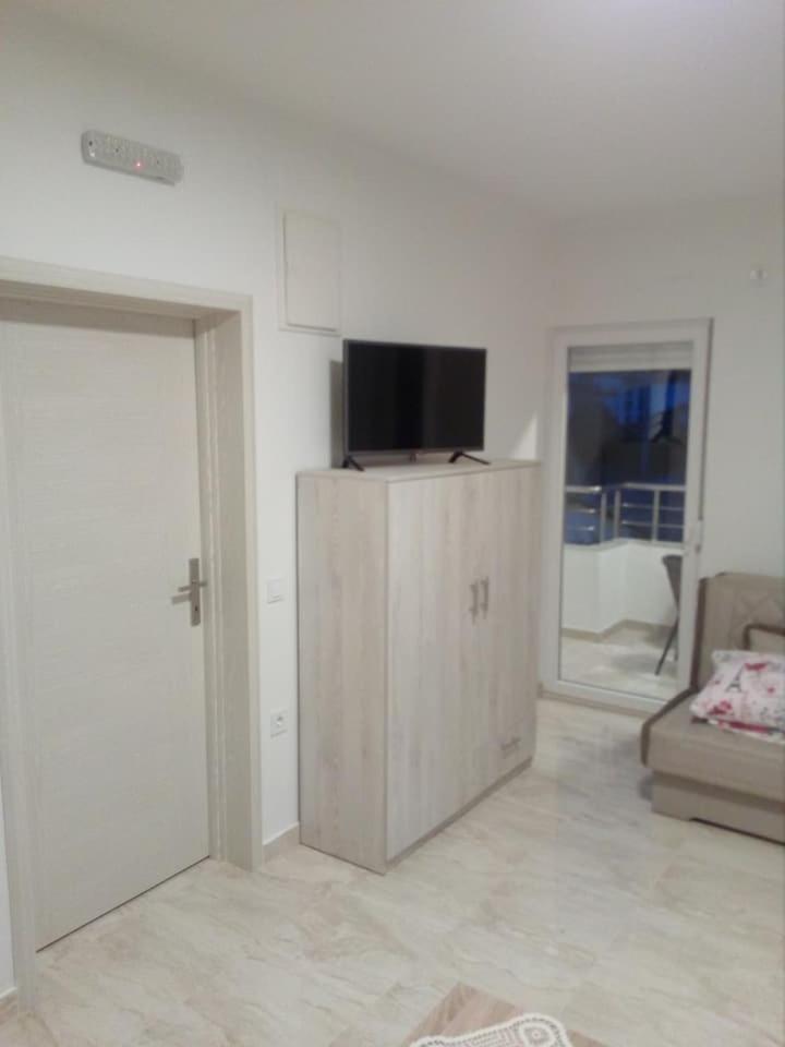 Apartmani M&V Sutomore Buitenkant foto